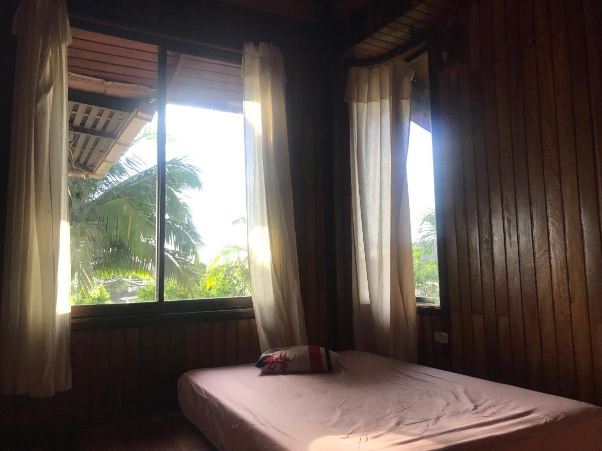 The Roadhouse Bed & Breakfast Tena Exterior foto